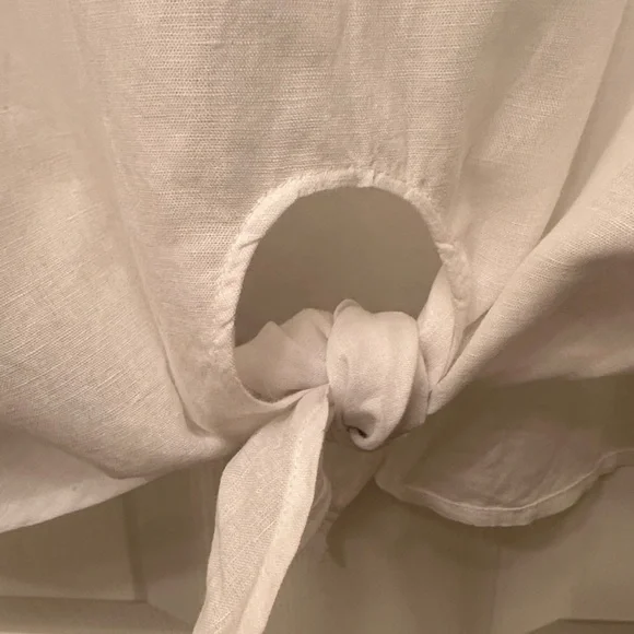 Chico's Ivory Tunic with Taupe and Silver Accents Size 1 - Picture 4 of 12